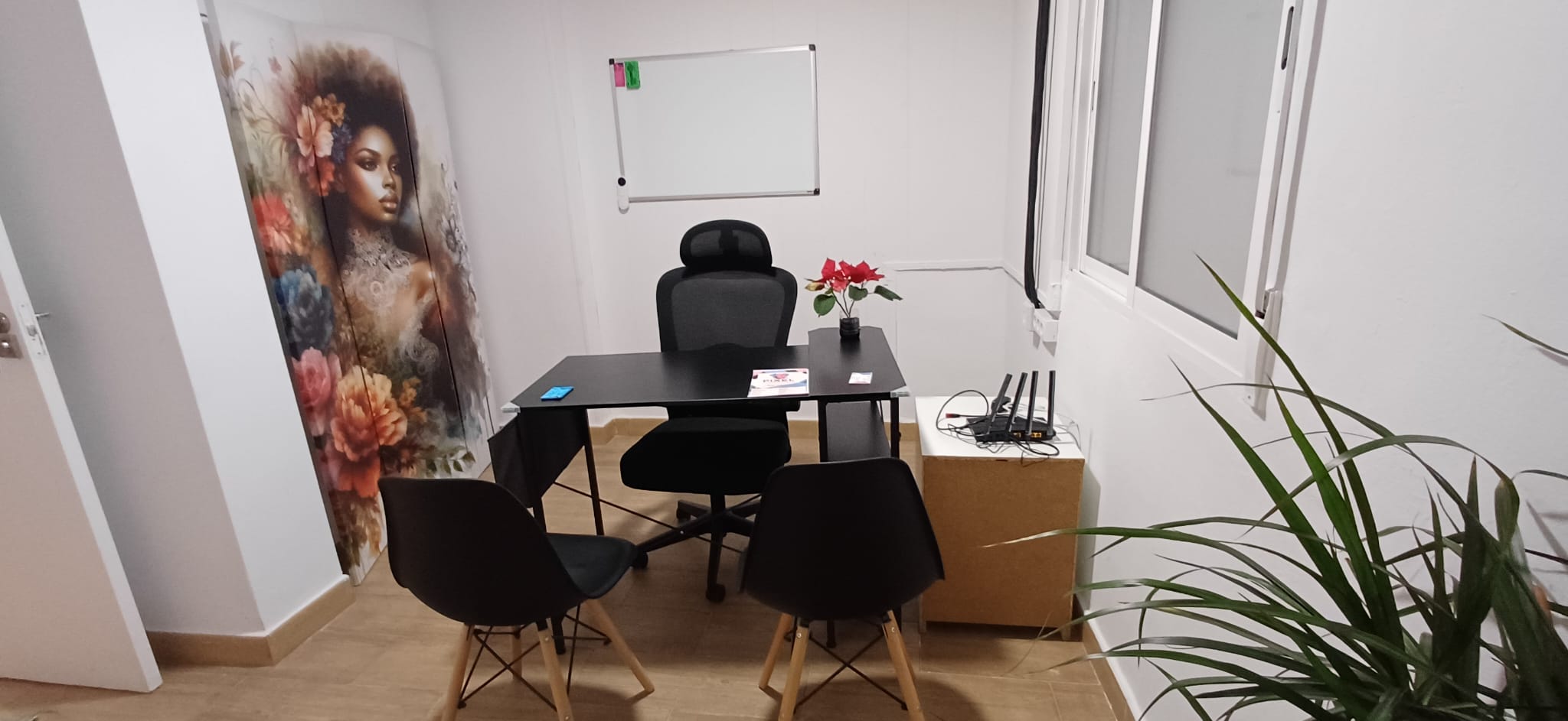 Interior despacho privado Pixel Coworking Alicante